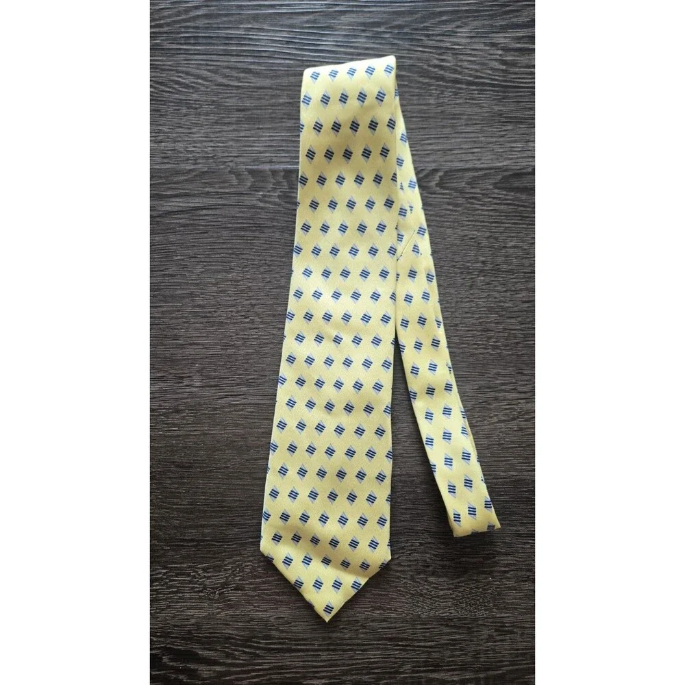 Vineyard Vines Yellow & Blue Geometric 100% Silk Woven Men's Tie
